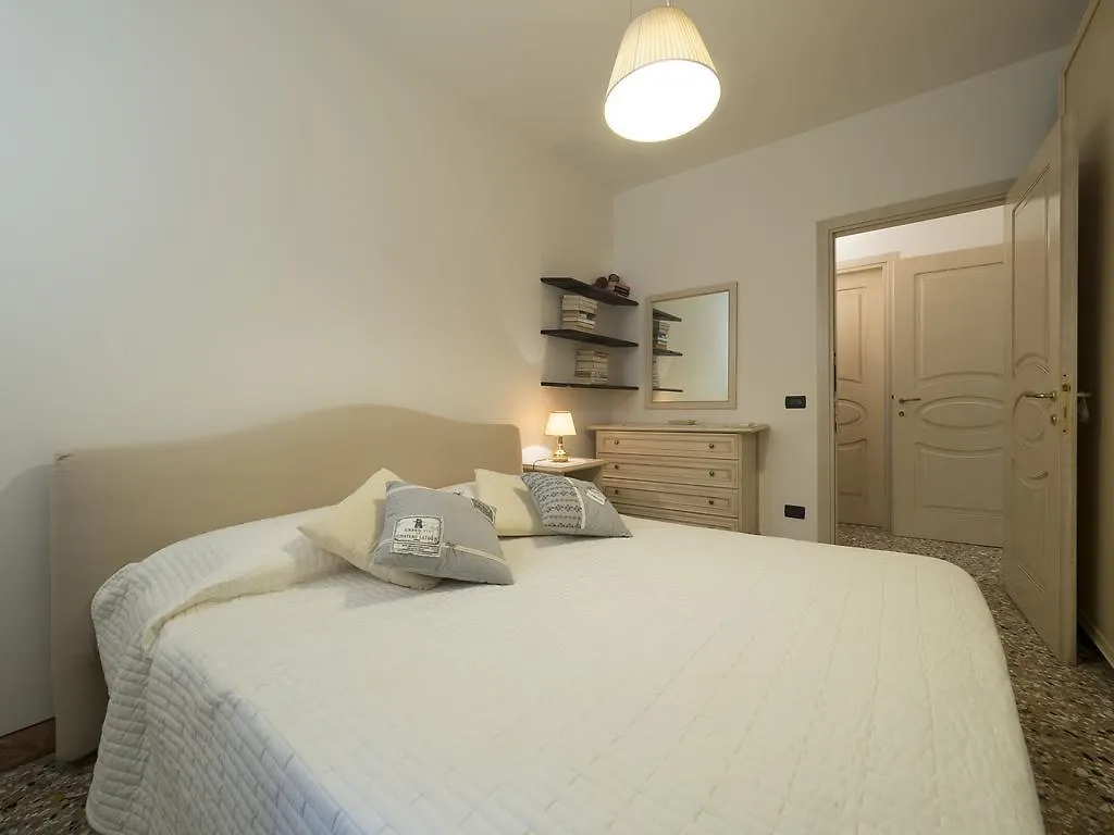Apartment Romantic Lagoon - Canal View Venice